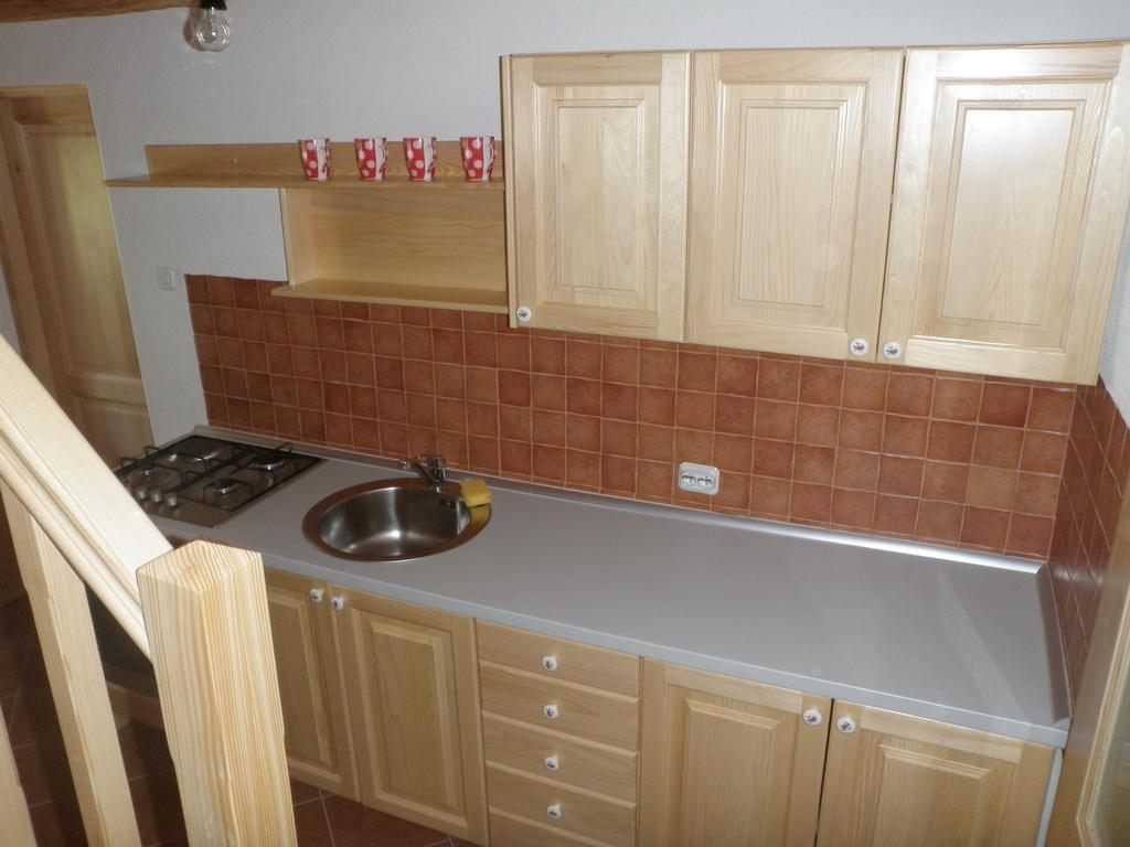Holiday Home Rizvan City Brusane المظهر الخارجي الصورة